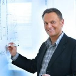 Urs Esge Kent (Strategic Account Manager @ CSIS Security Group A/S) bruger Personprofil DISC for virksomheder